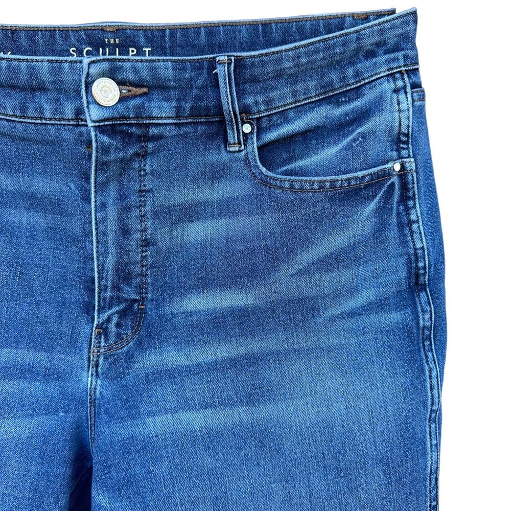 White House Black Market The Sculpt Straight Crop Distressed High Rise Jeans Siz - Picture 5 of 14